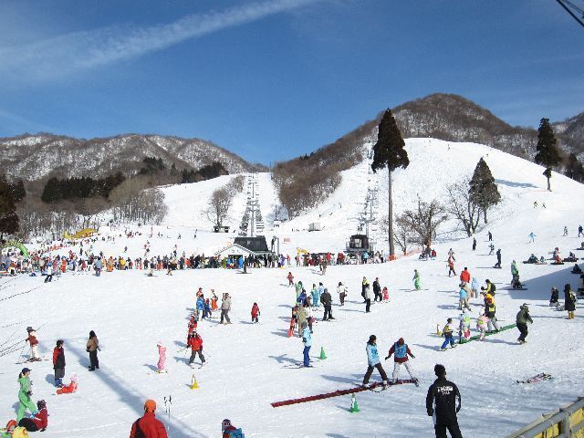 Ski slopes at Okuibuki, Japan 